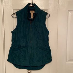 Blue Mountain dark green vest.  Size XS